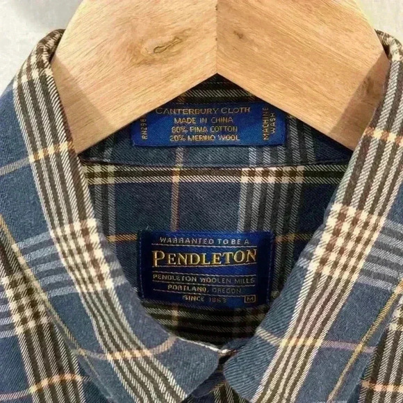 Pendleton Men’s Canterbury Cloth Pima Cotton Wool Blend Button Down Shirt Size M - Picture 4 of 6